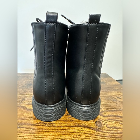 SO Girls Roxana Black/Silver Combat Boots NWT Various Sizes - Picture 4 of 7